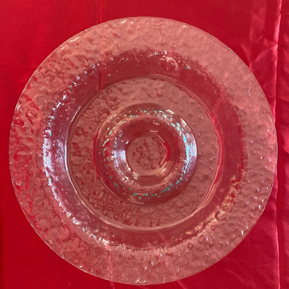 Glass chips and dips